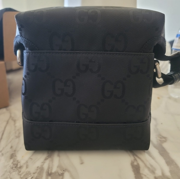 Brand new Gucci messenger bag - Picture 4 of 6